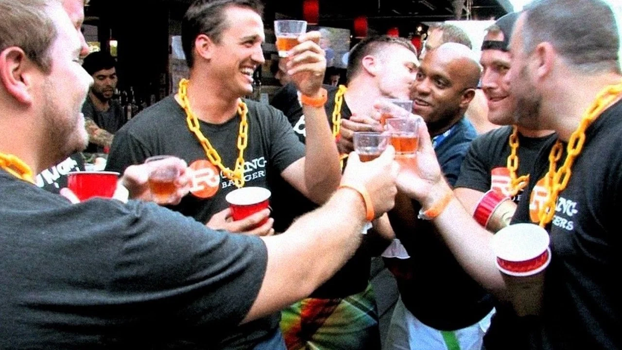 Gay Lives of Straight Guys - 剧照