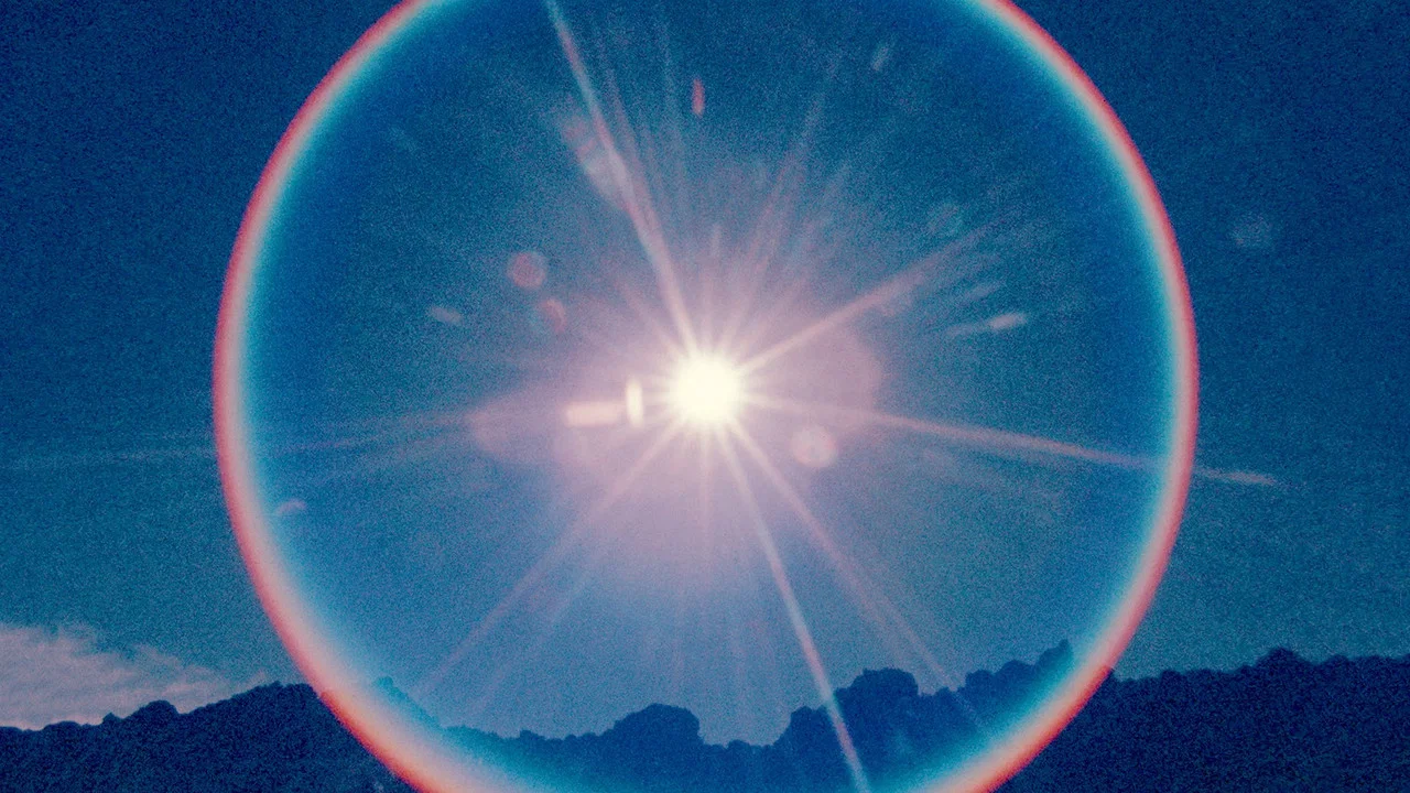 Morning of the Earth - 剧照