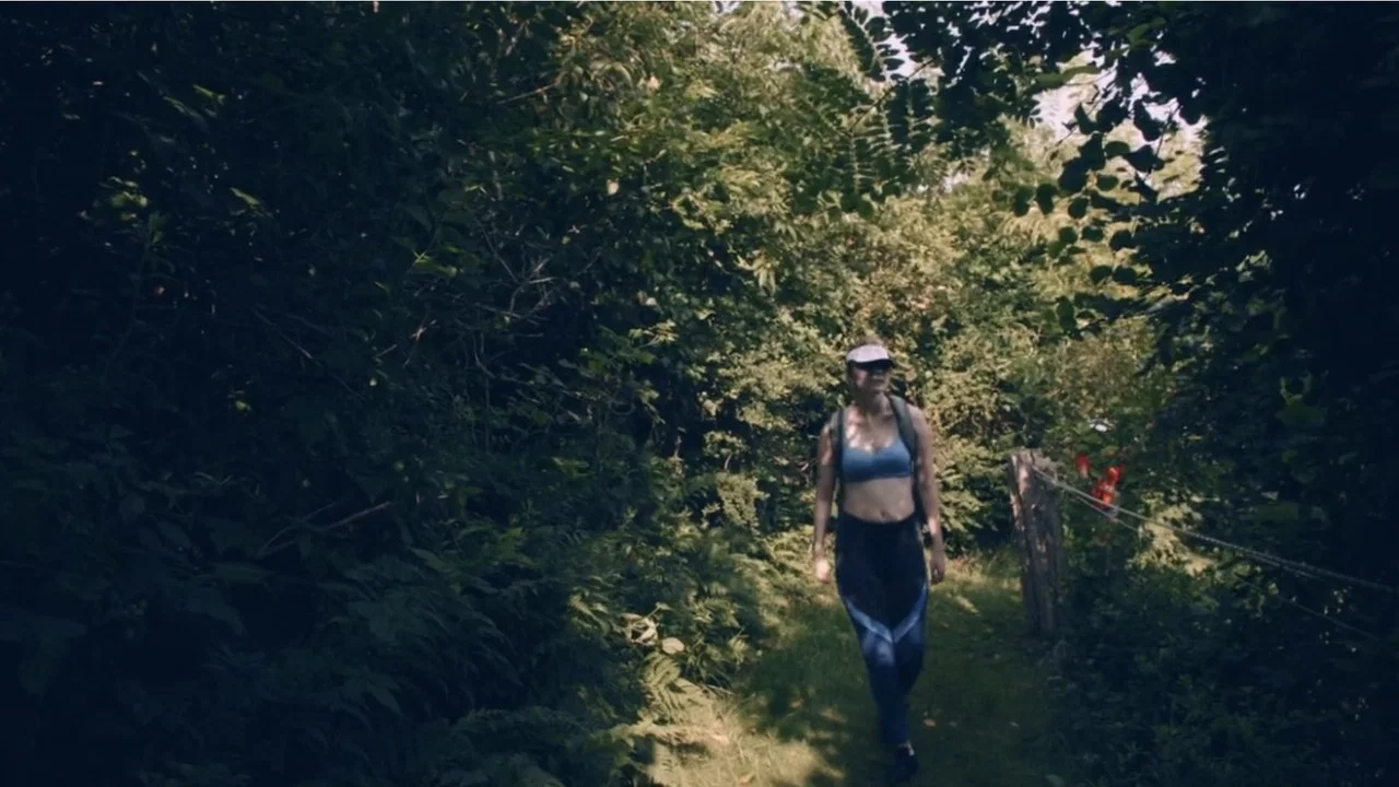 Hiking - 剧照