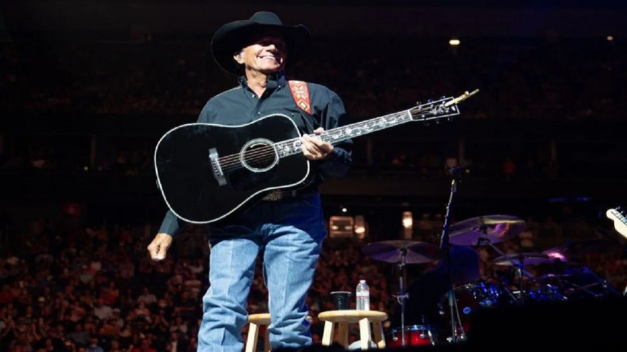 George Strait: The Cowboy Rides Away - 剧照