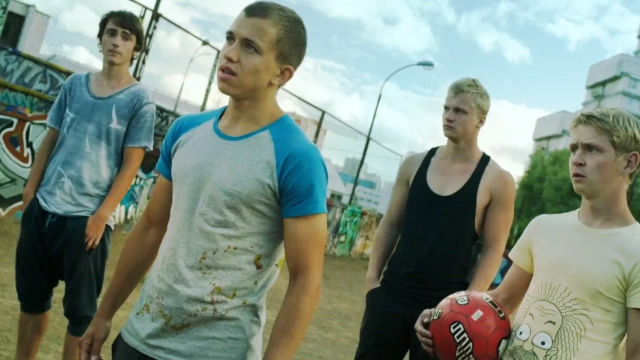 Коробка - 剧照