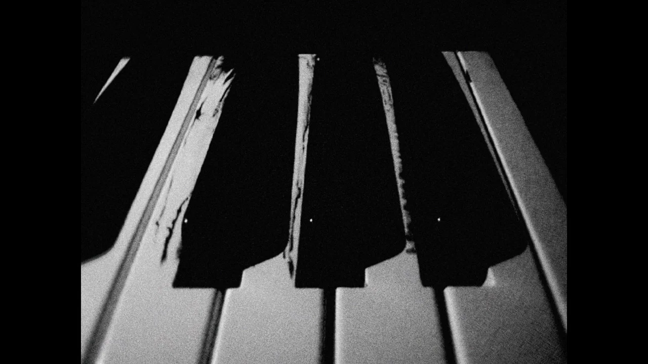 Death of the Pianist - 剧照