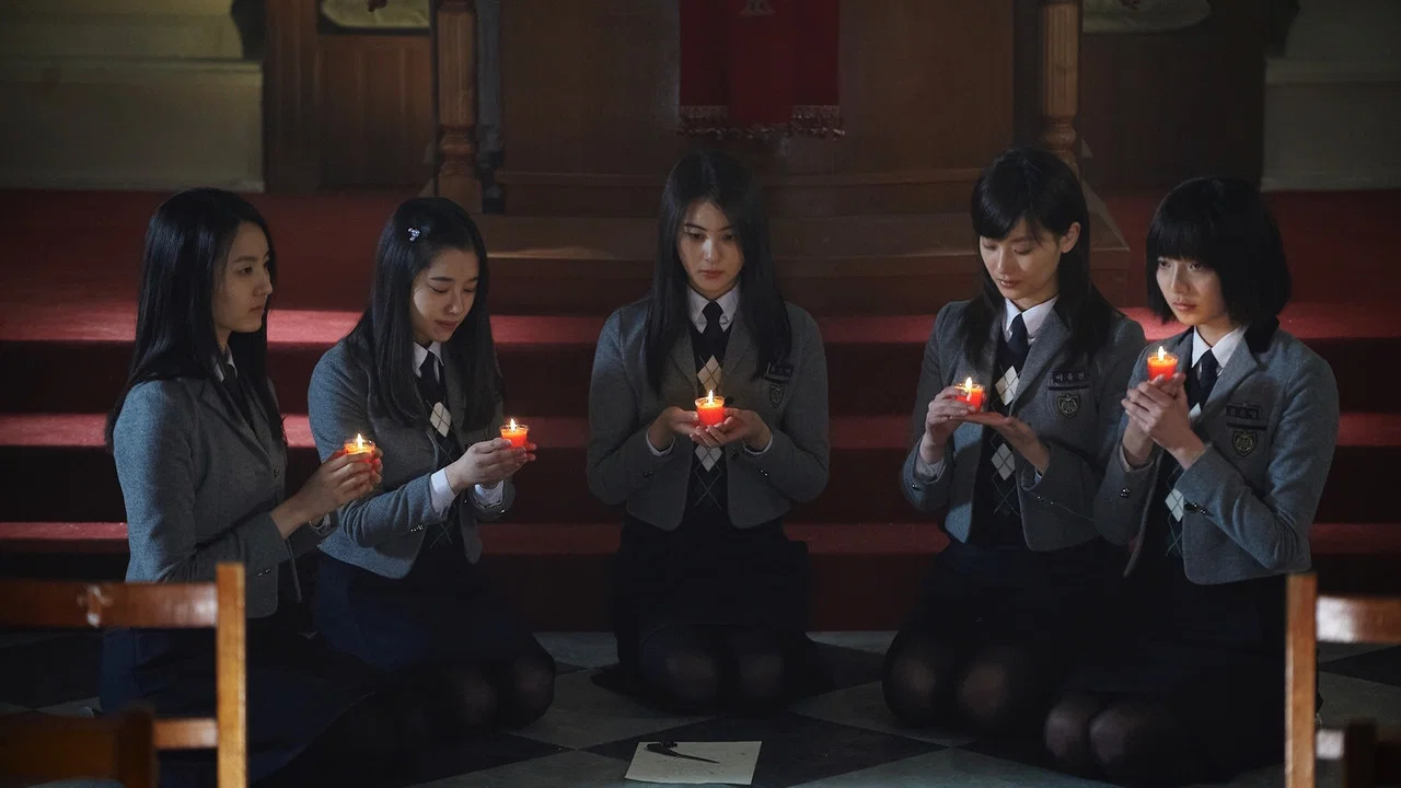 女高怪谈5：结伴自杀 - 剧照