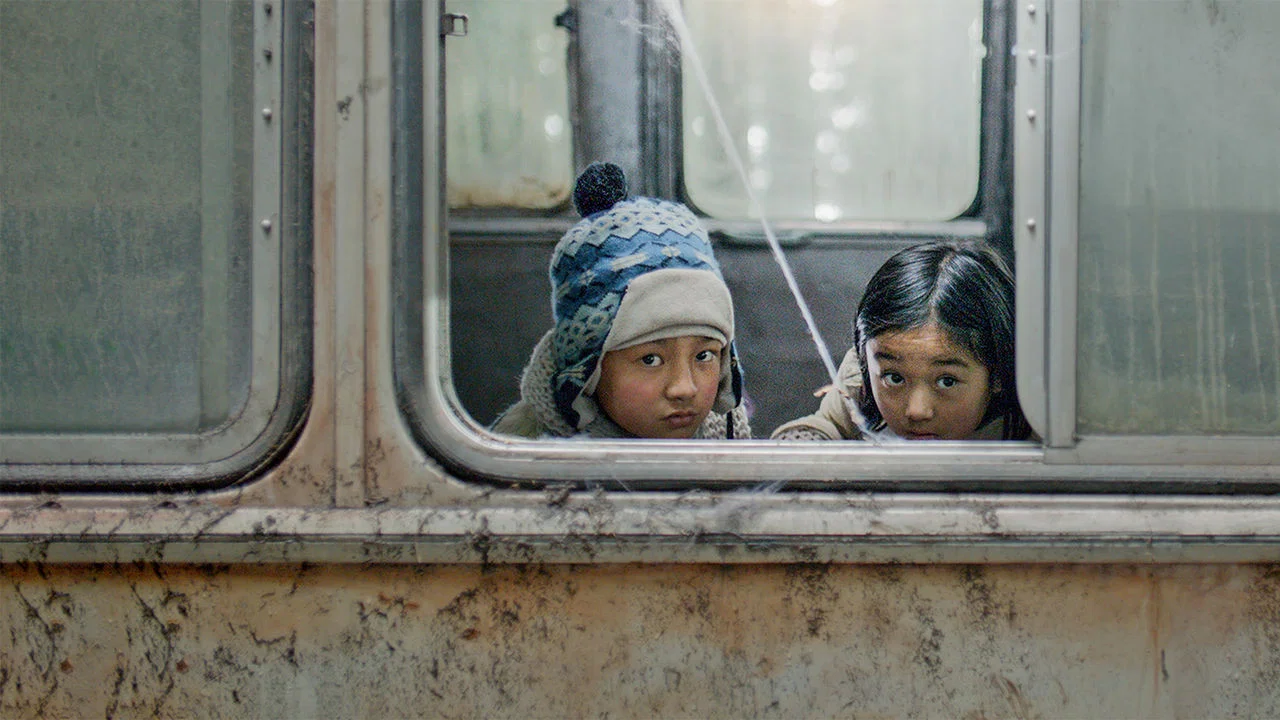 Pahuna: The Little Visitors - 剧照