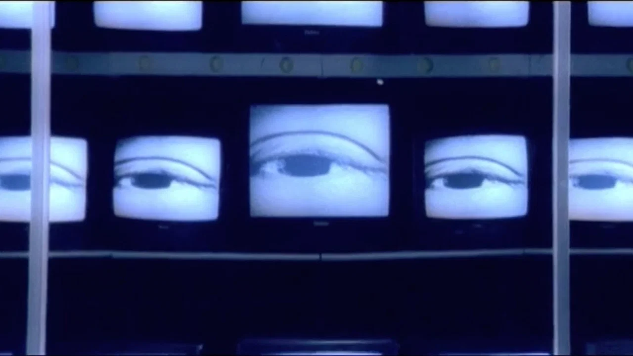 Rev&eacute;s - 剧照