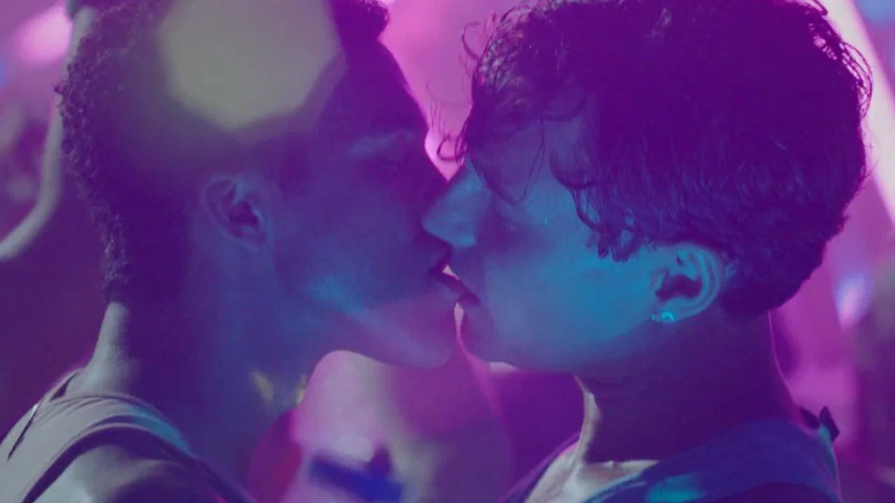 Midnight Kiss - 剧照