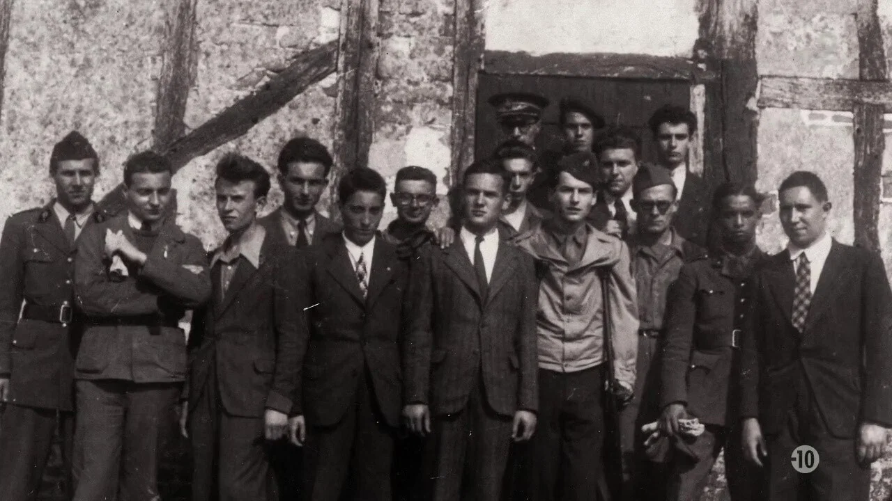 Les Lyc&eacute;ens, le Tra&icirc;tre et les Nazis - 剧照