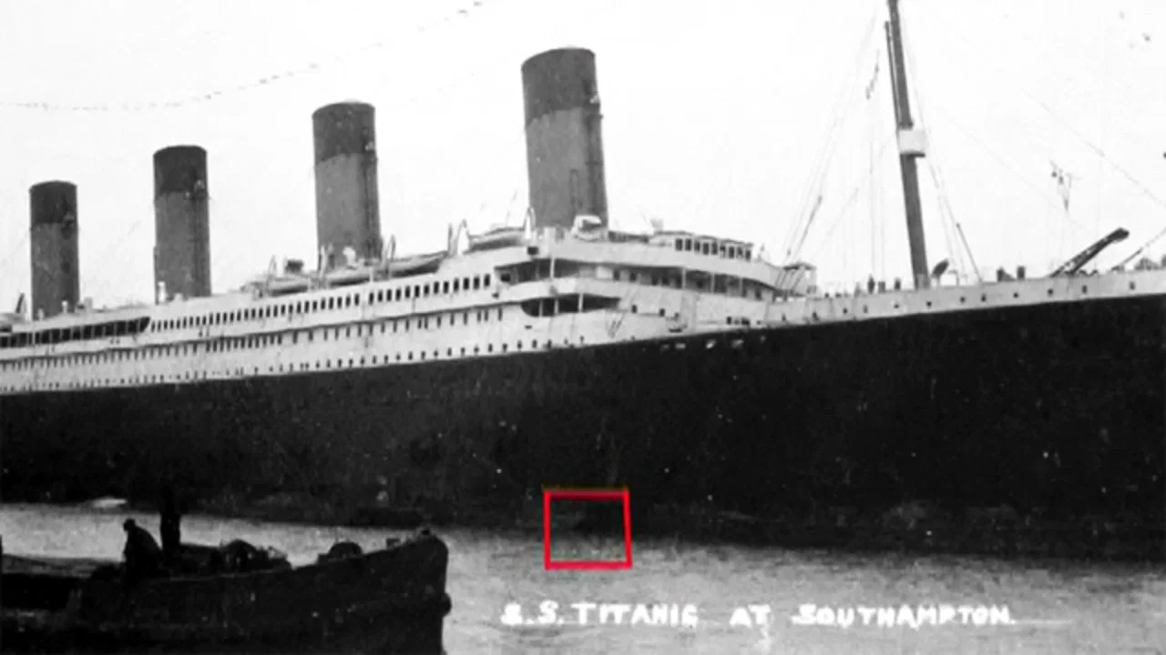 Titanic's Fatal Fire - 剧照