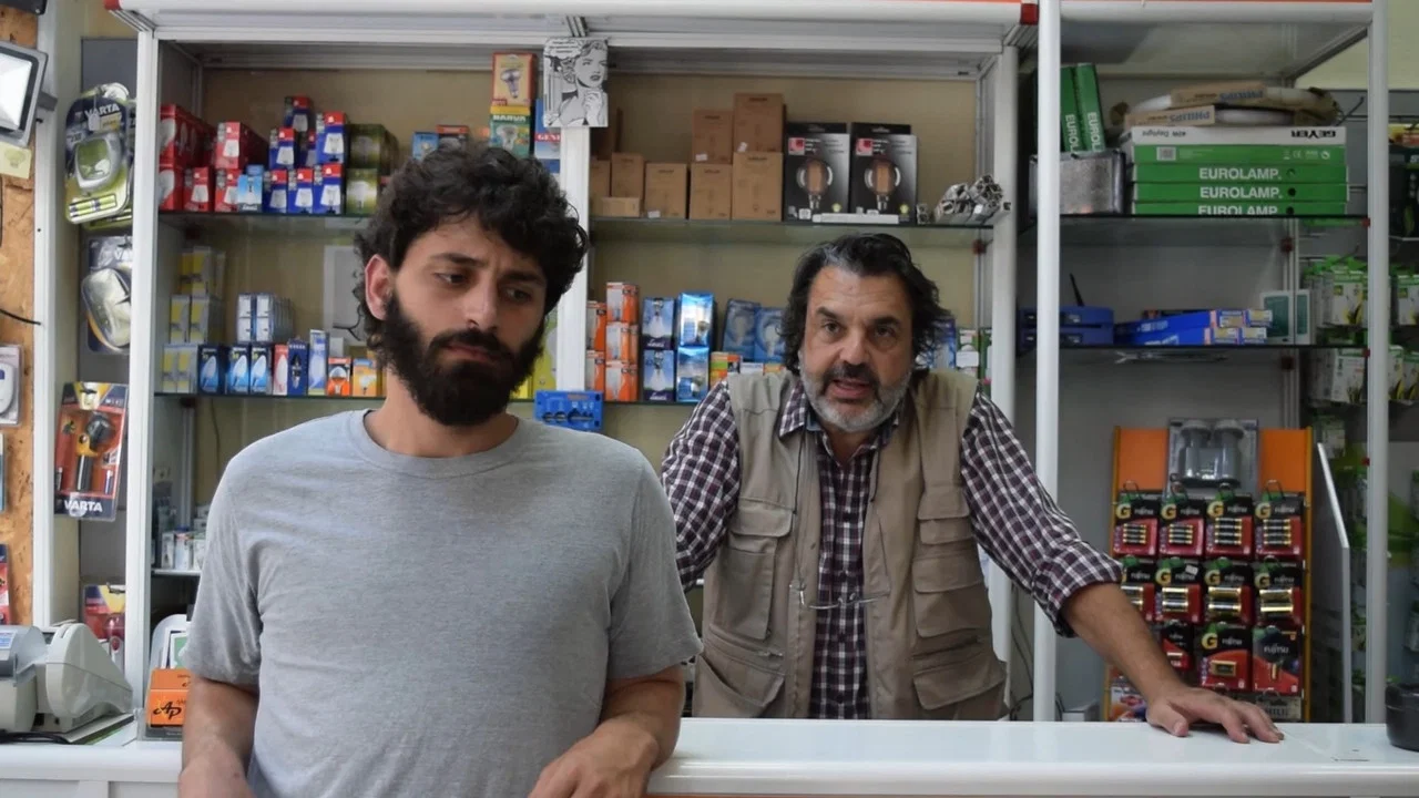&Mu;&alpha;&kappa;ά&rho;&iota;&omicron;&iota; &Alpha;&upsilon;&tau;&omicron;ί &Pi;&omicron;&upsilon; &Tau;&omicron;&nu; &Theta;&epsilon;ό &Epsilon;&pi;&omicron;ί&eta;&sigma;&alpha;&nu; - 剧照