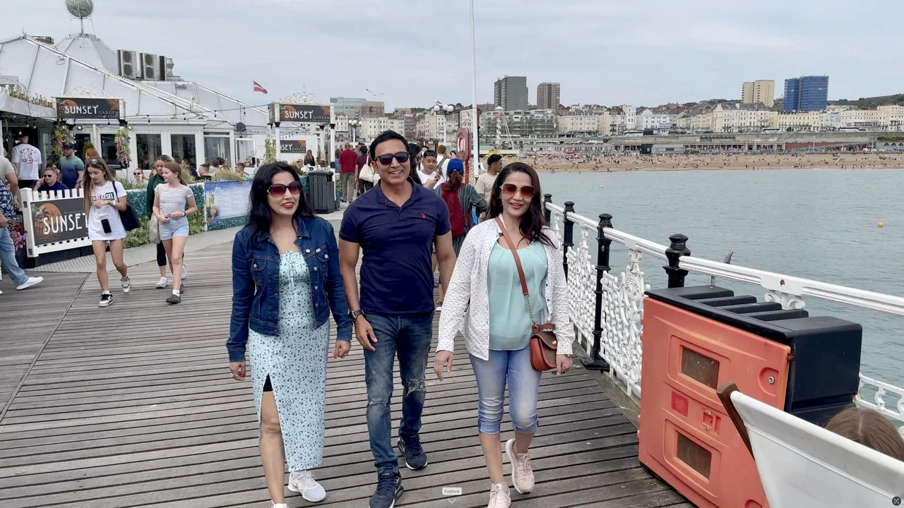 Brighton - 剧照