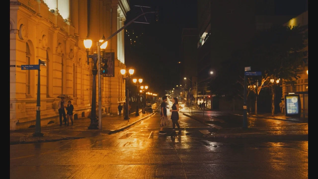 Moon River - 剧照