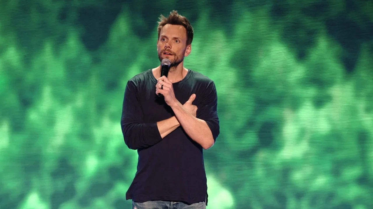 Joel McHale: Live from Pyongyang - 剧照