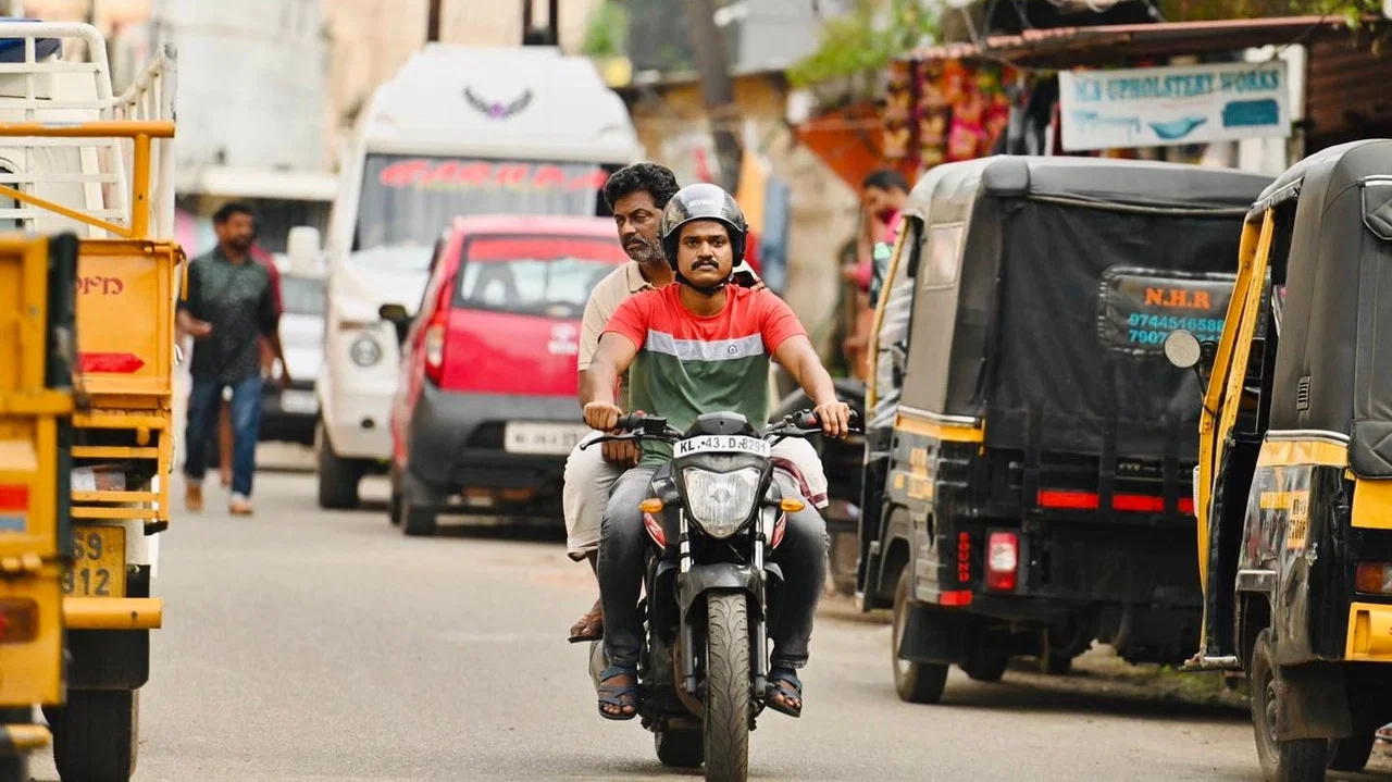 സൗദി വെള്ളക്ക - 剧照