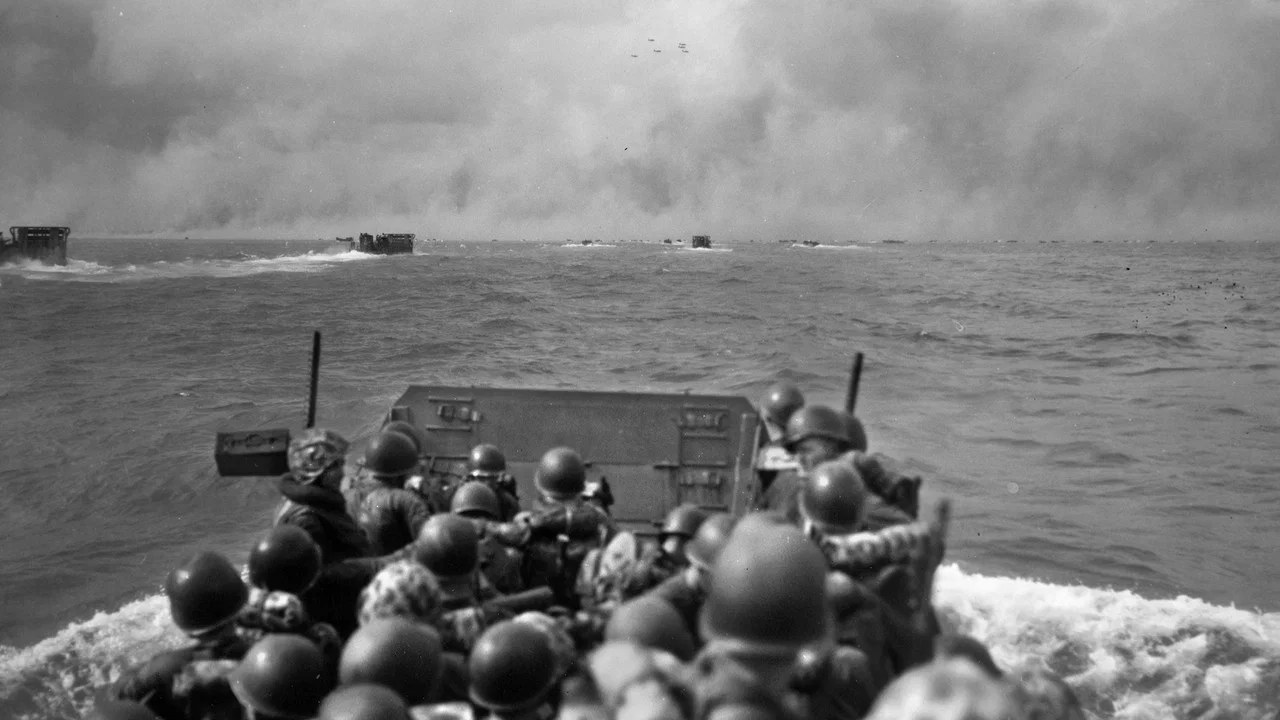 With the Marines at Tarawa - 剧照