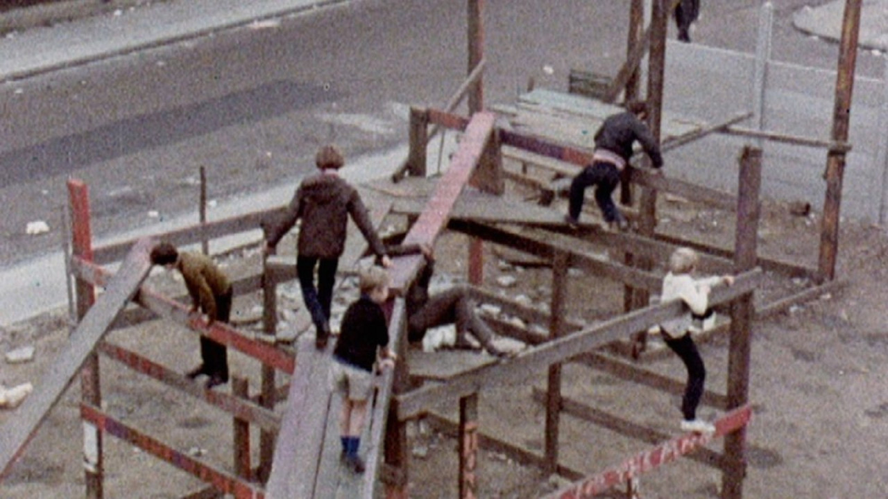 Out of the Rubble - 剧照
