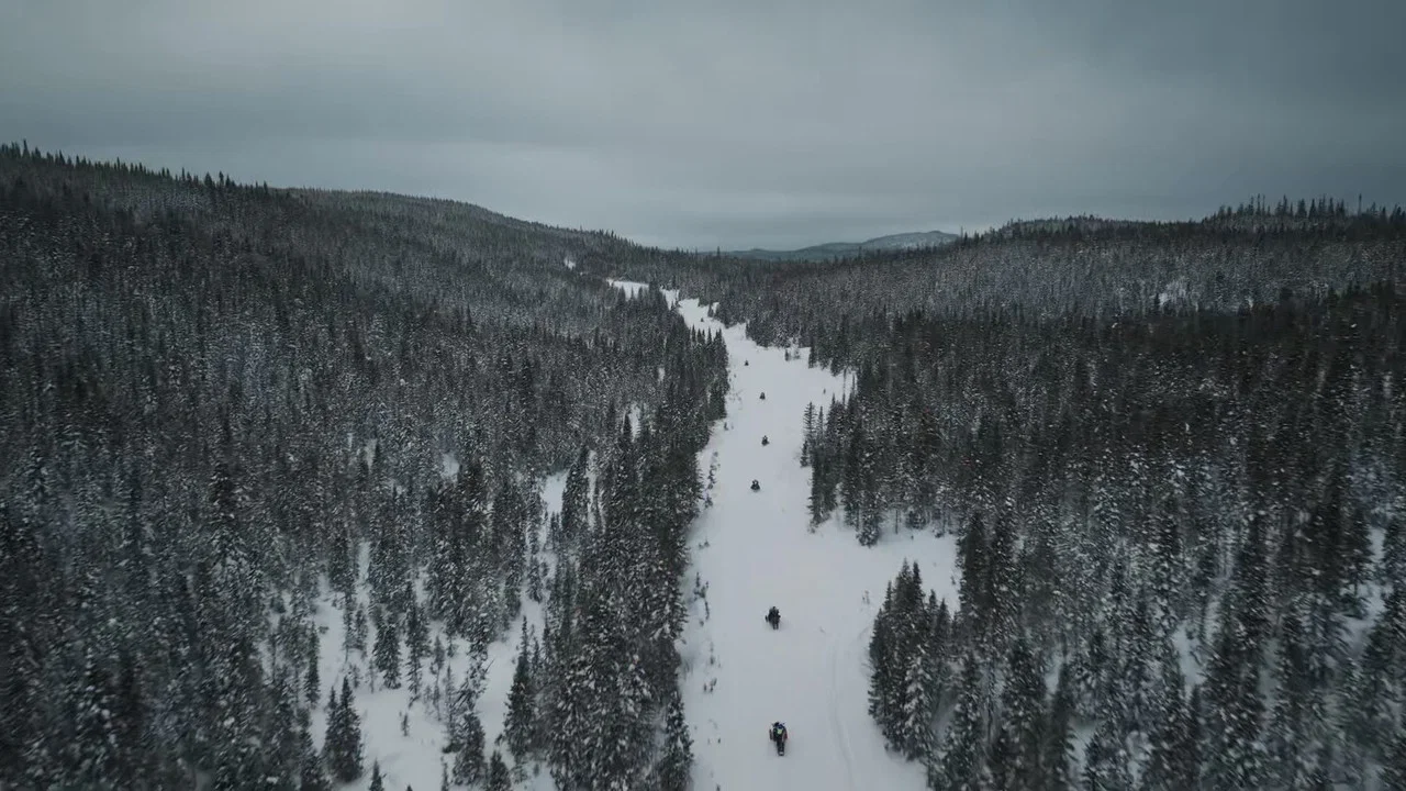 3500 km de sentiers partag&eacute;s - 剧照