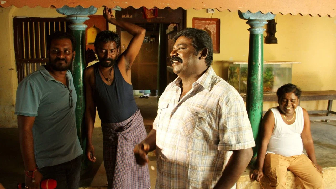 தெரு நாய்கள் - 剧照