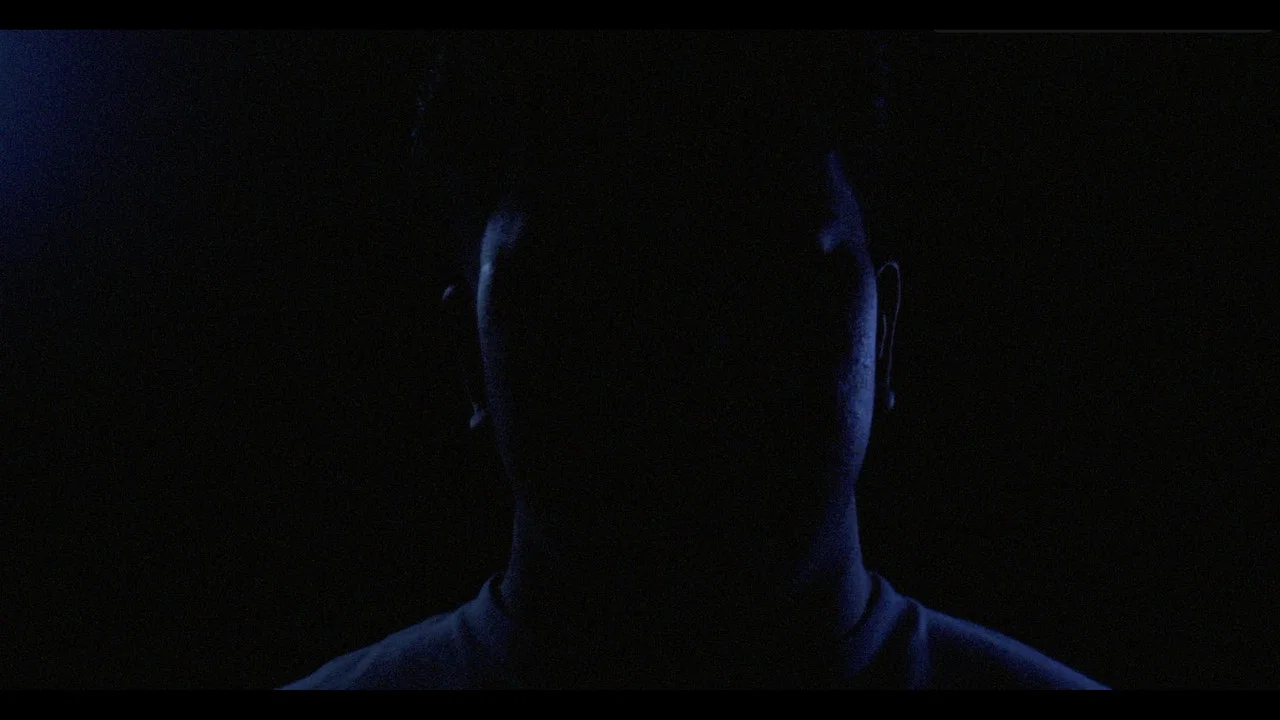 Form - 剧照
