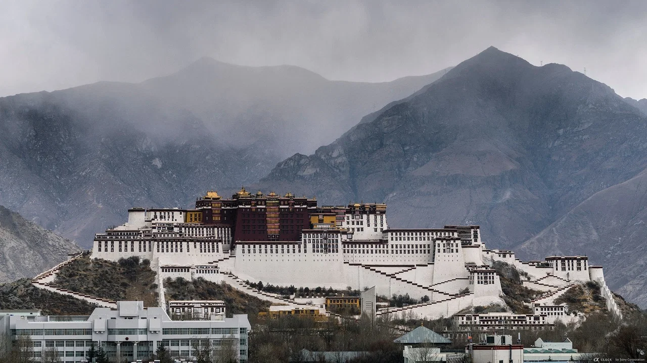 Undercover in Tibet - 剧照