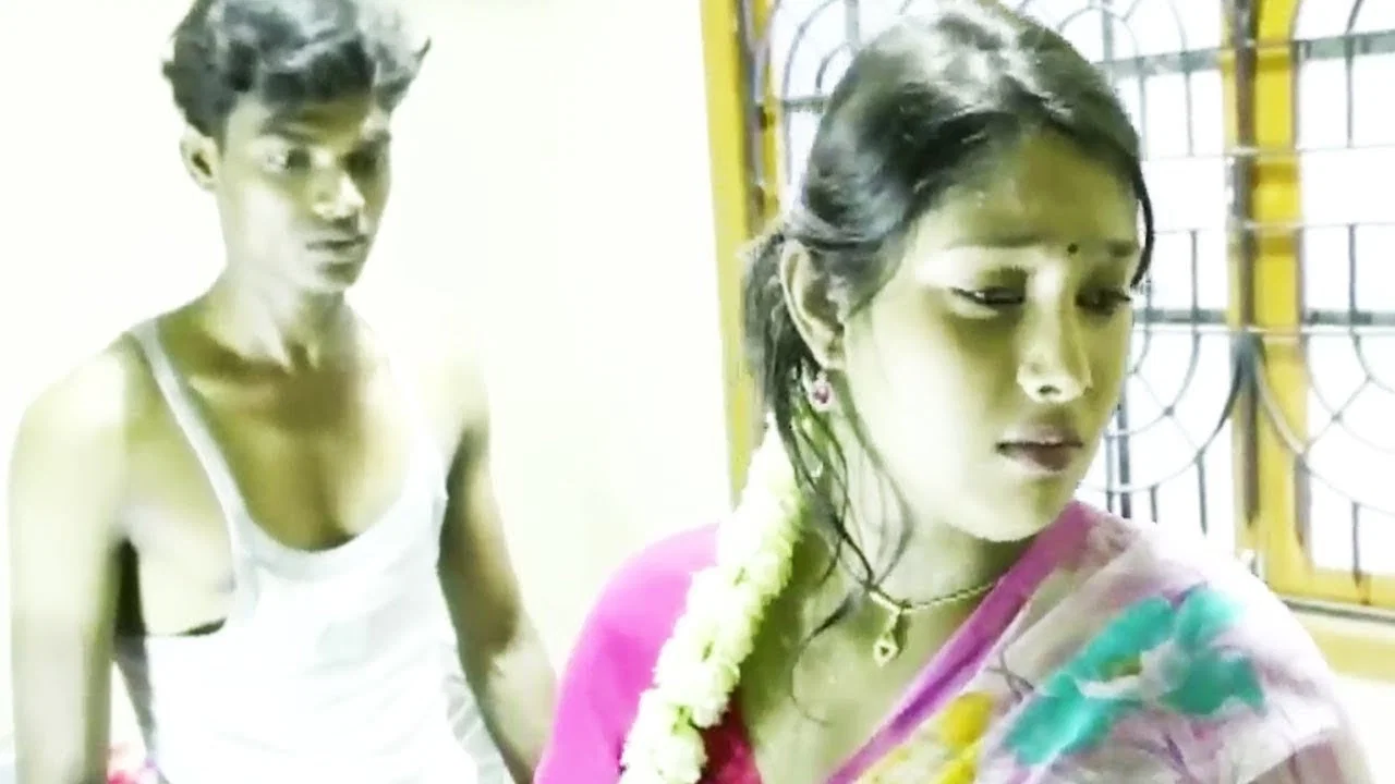 நிலா காய்கிறது - 剧照