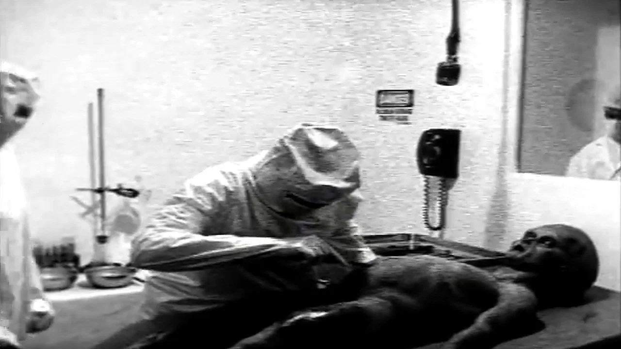 The Alien Autopsy - 剧照
