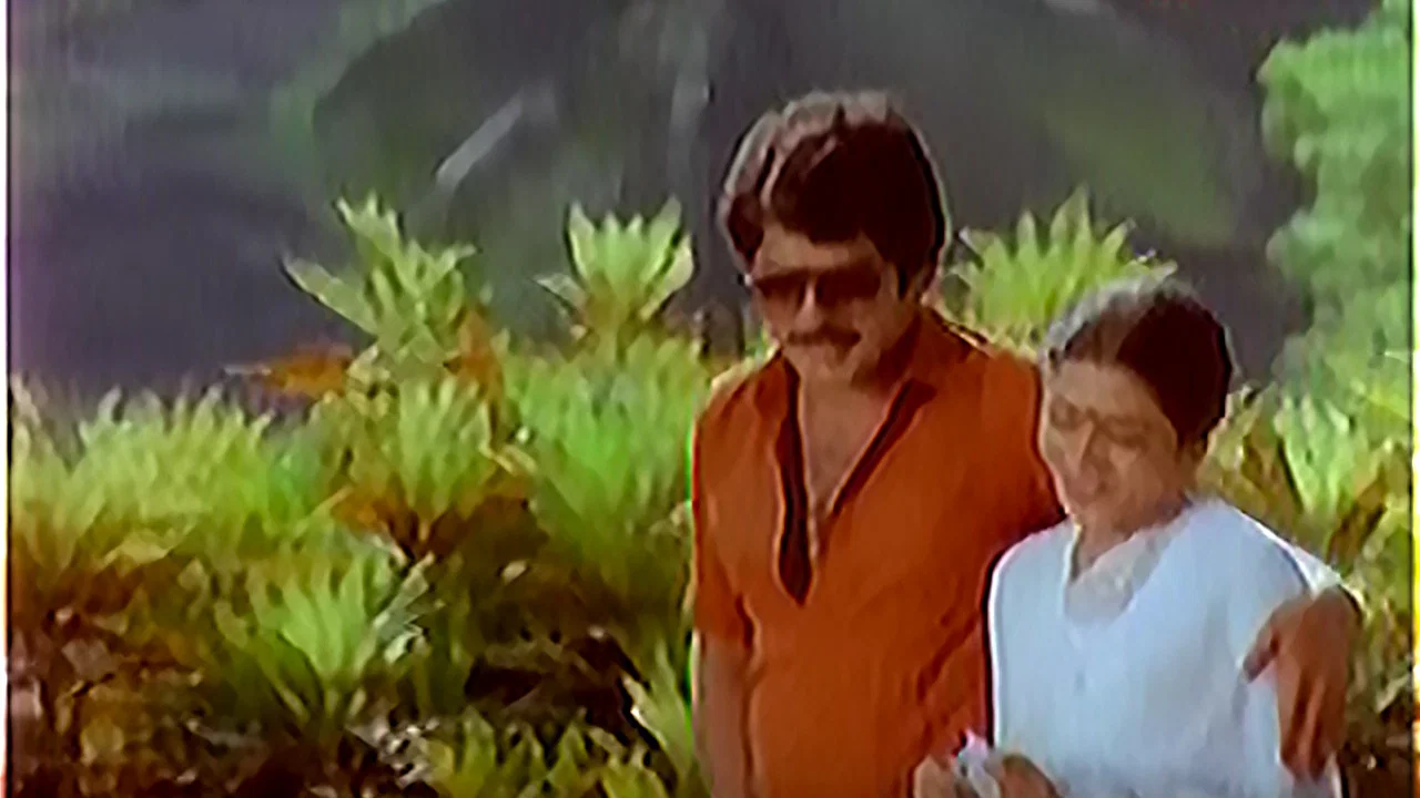 ആ രാത്രി - 剧照