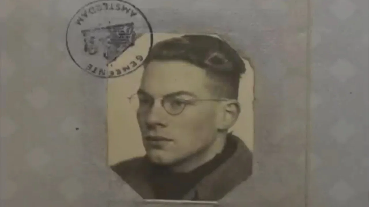Secret Courage: The Walter Suskind Story - 剧照