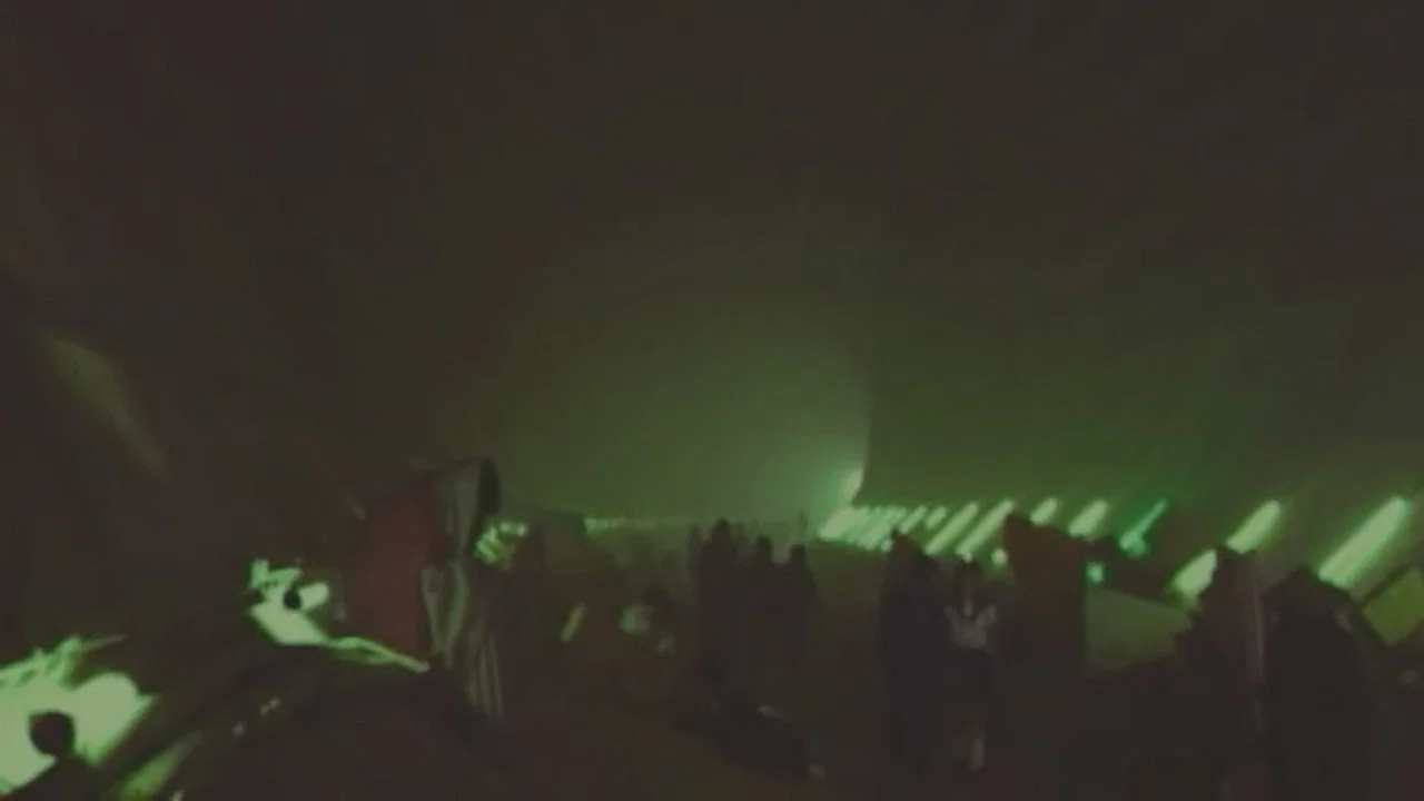 逃离魔窟 - 剧照