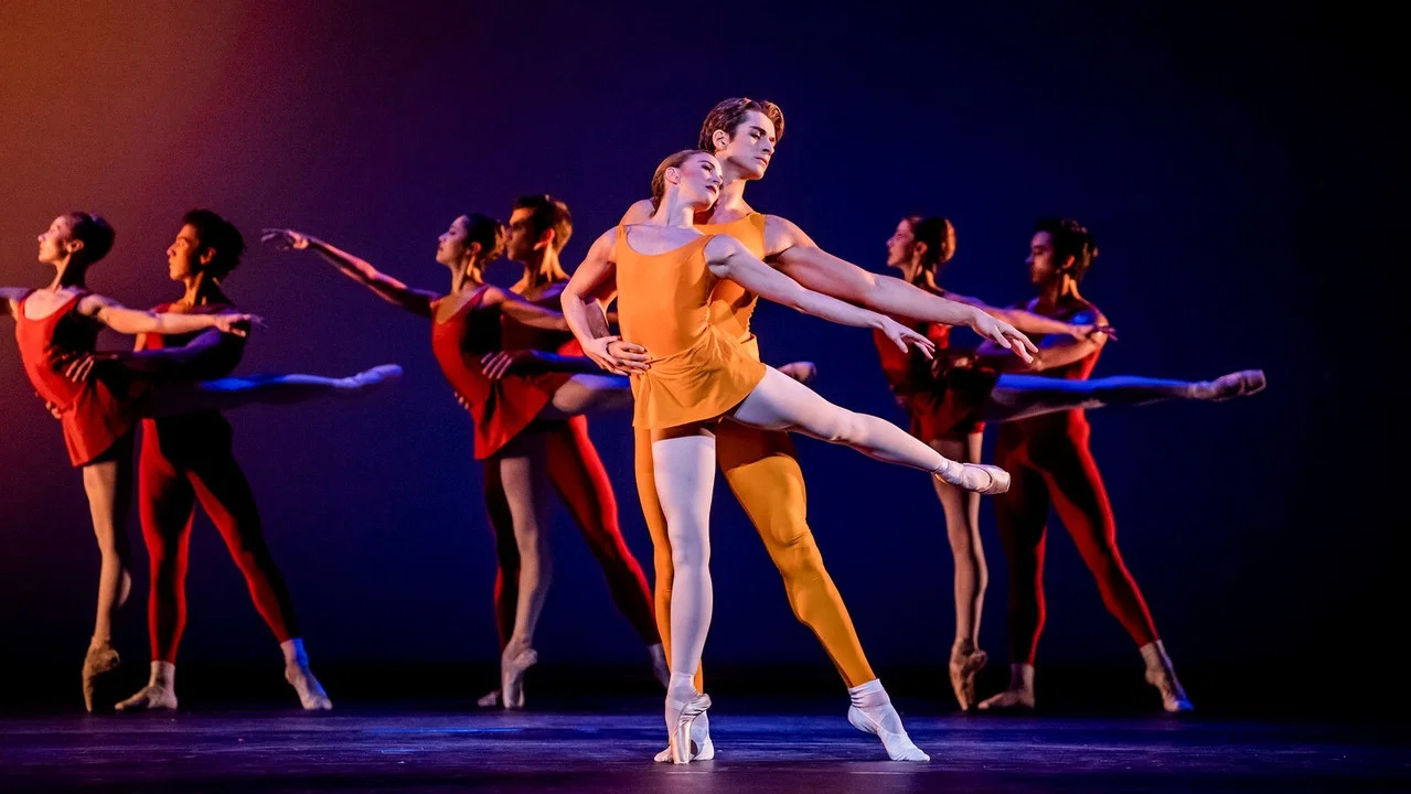 Concerto / Enigma Variations / Raymonda Act III (Royal Ballet) - 剧照