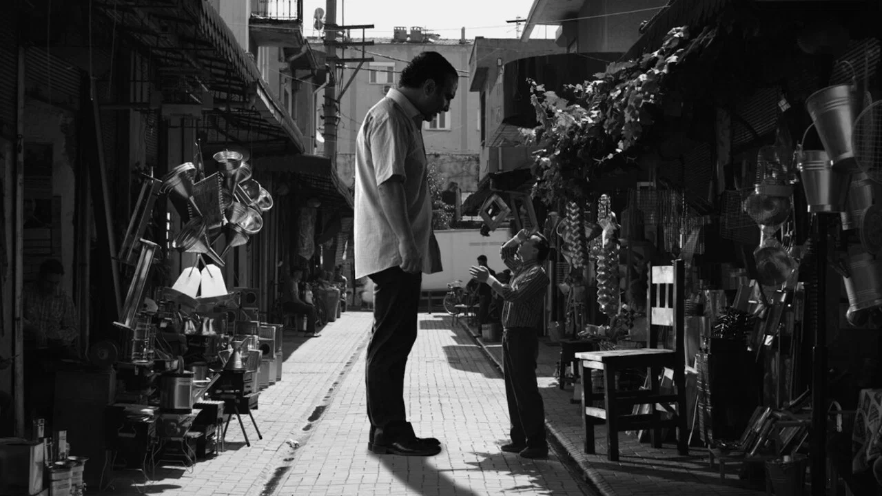 Sen Aydınlatırsın Geceyi - 剧照