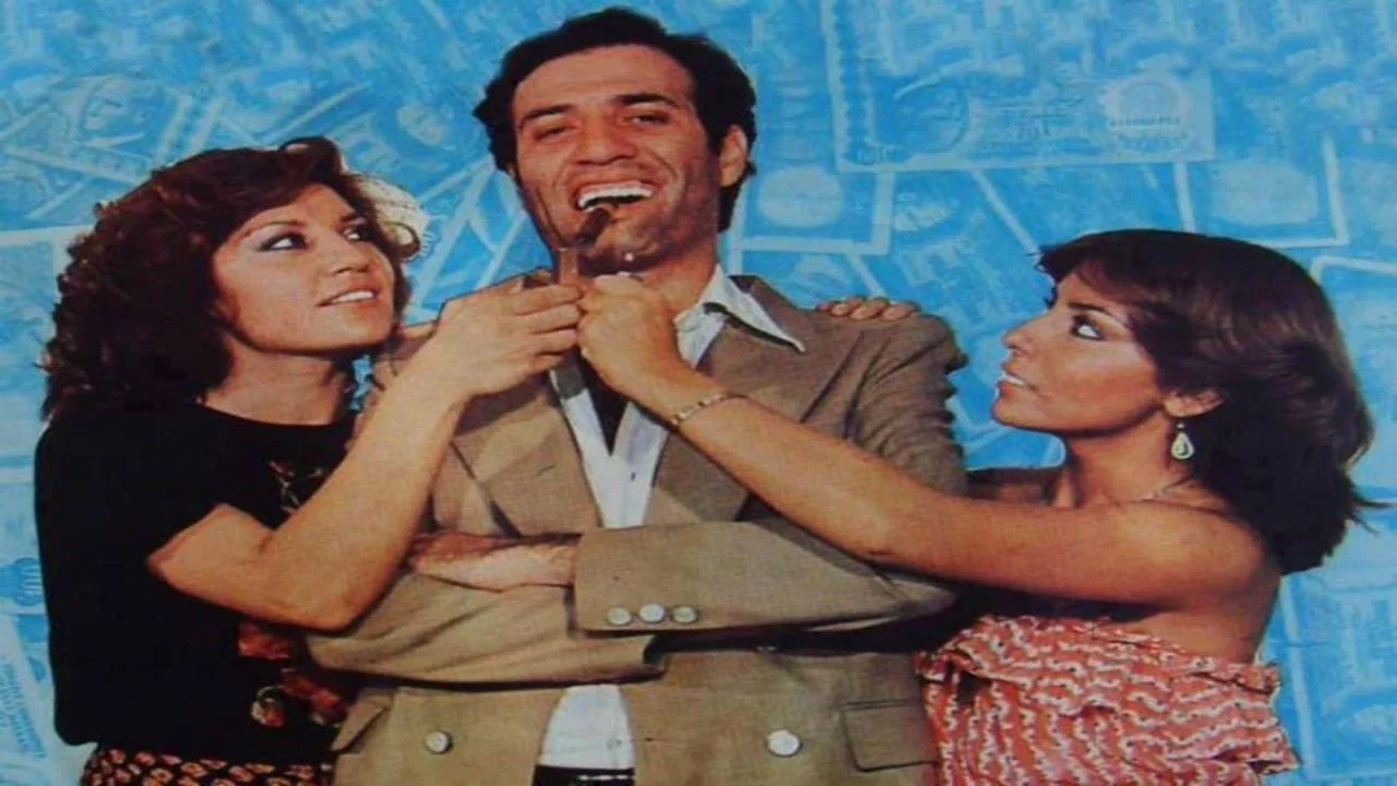 K&ouml;şeyi D&ouml;nen Adam - 剧照