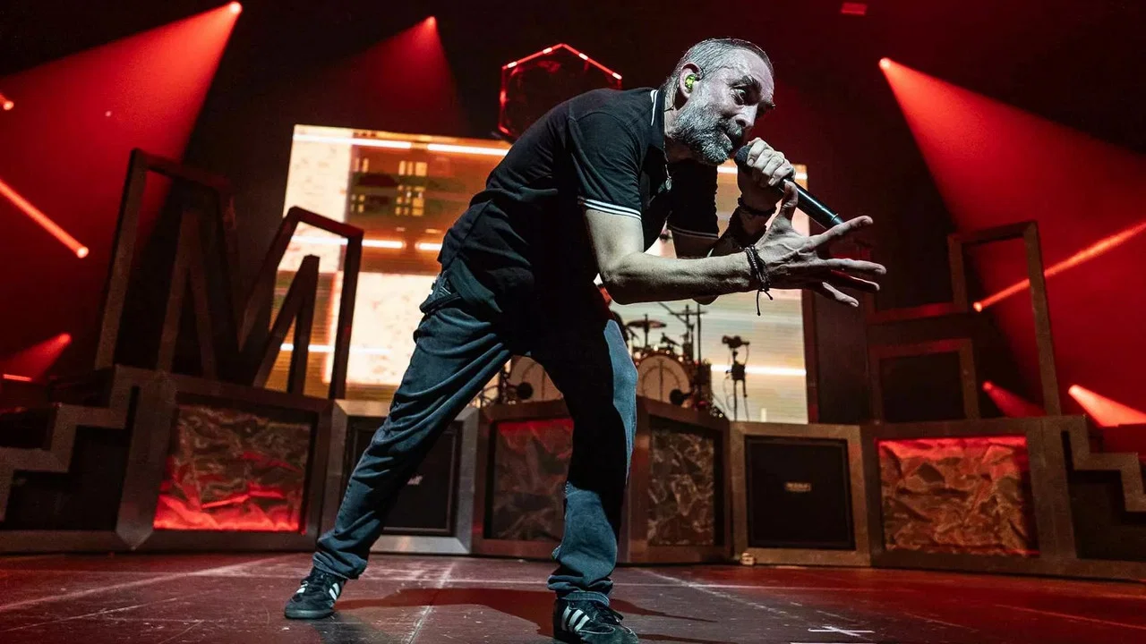 Mass Hysteria au Z&eacute;nith de Paris - 剧照