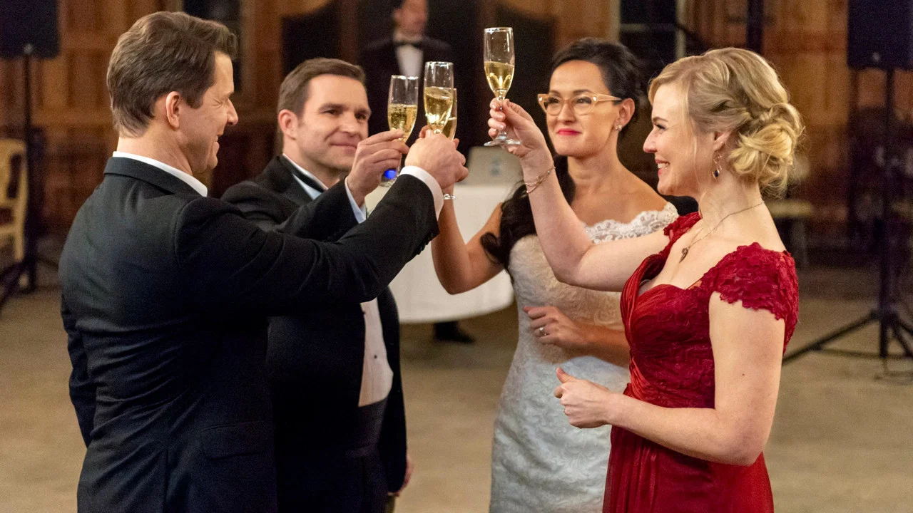 Signed, Sealed, Delivered: To the Altar - 剧照
