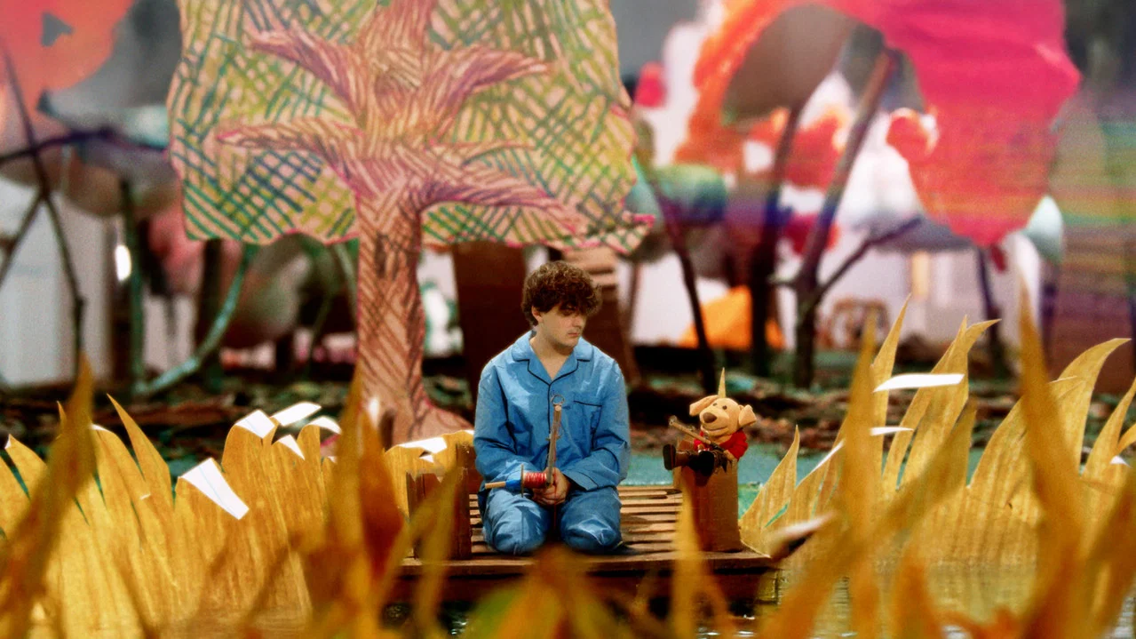 Cardboard Island - 剧照