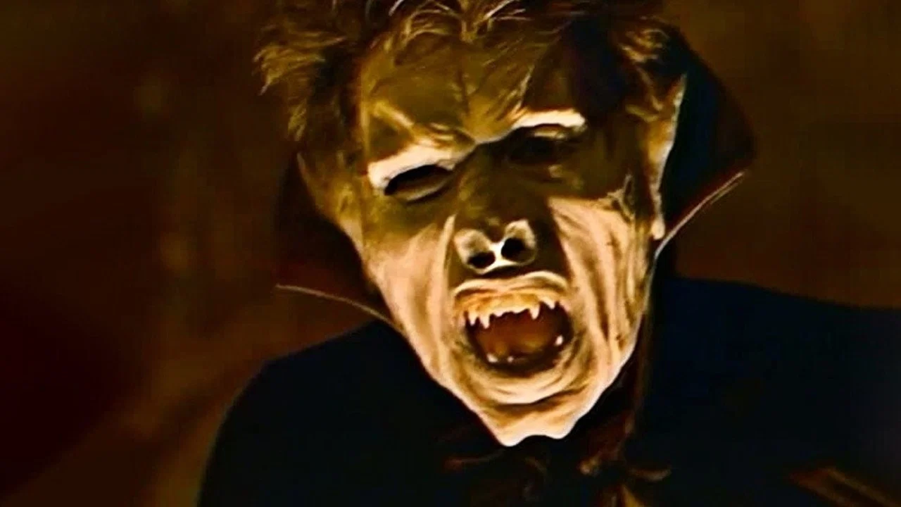 Vampires on Bikini Beach - 剧照