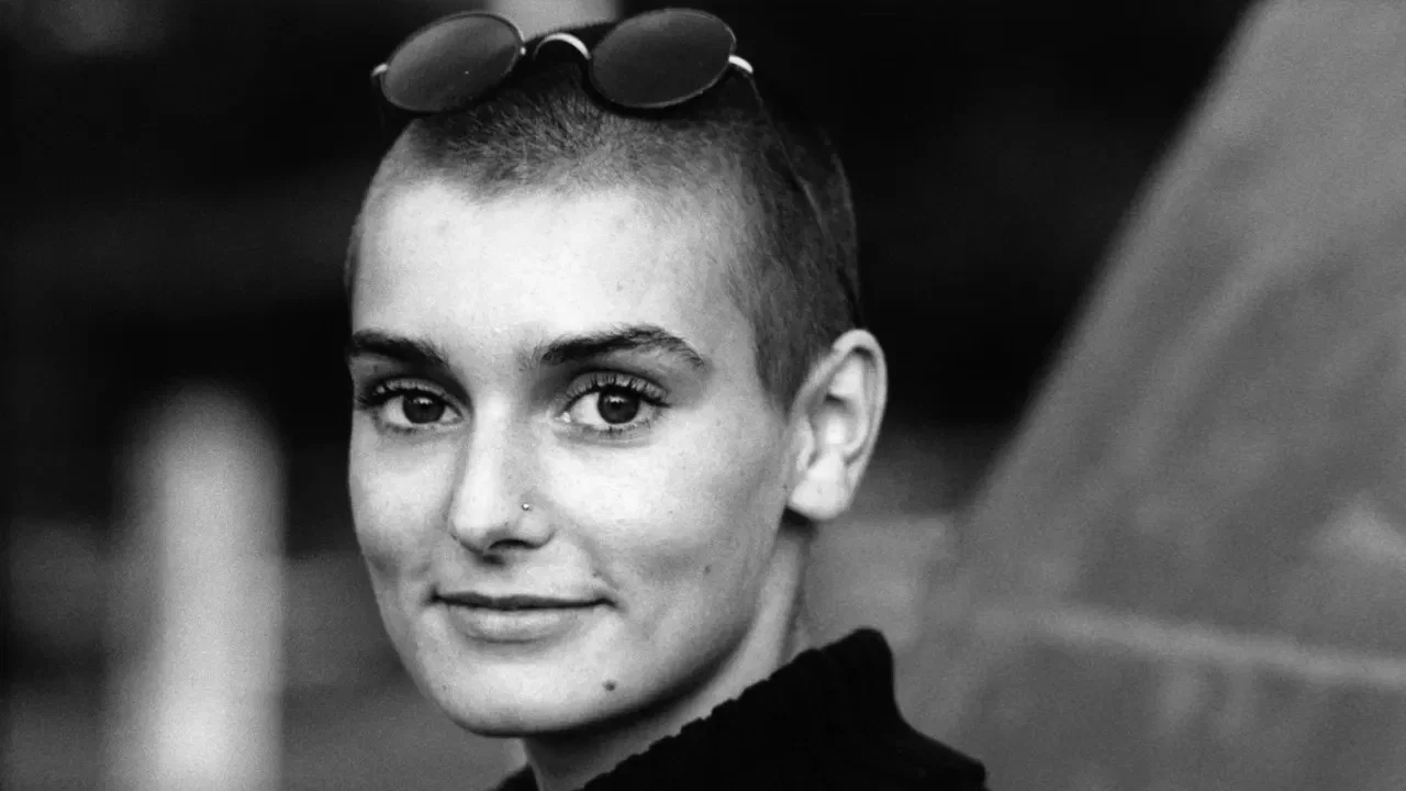 Sin&eacute;ad O'Connor - Theology (Live & Accoustic) - 剧照