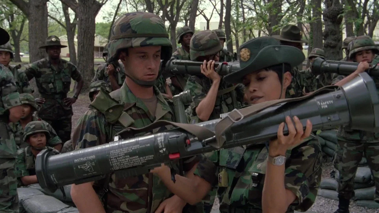 In the Army Now - 剧照
