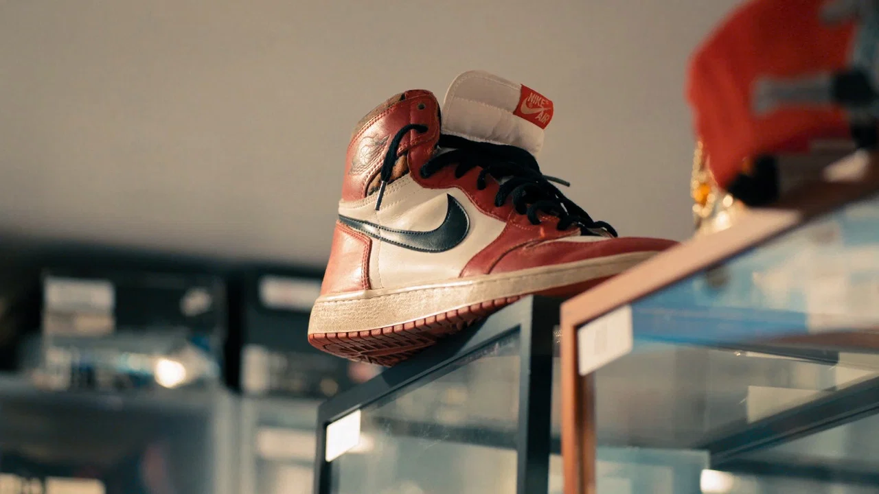 One Man and His Shoes - 剧照