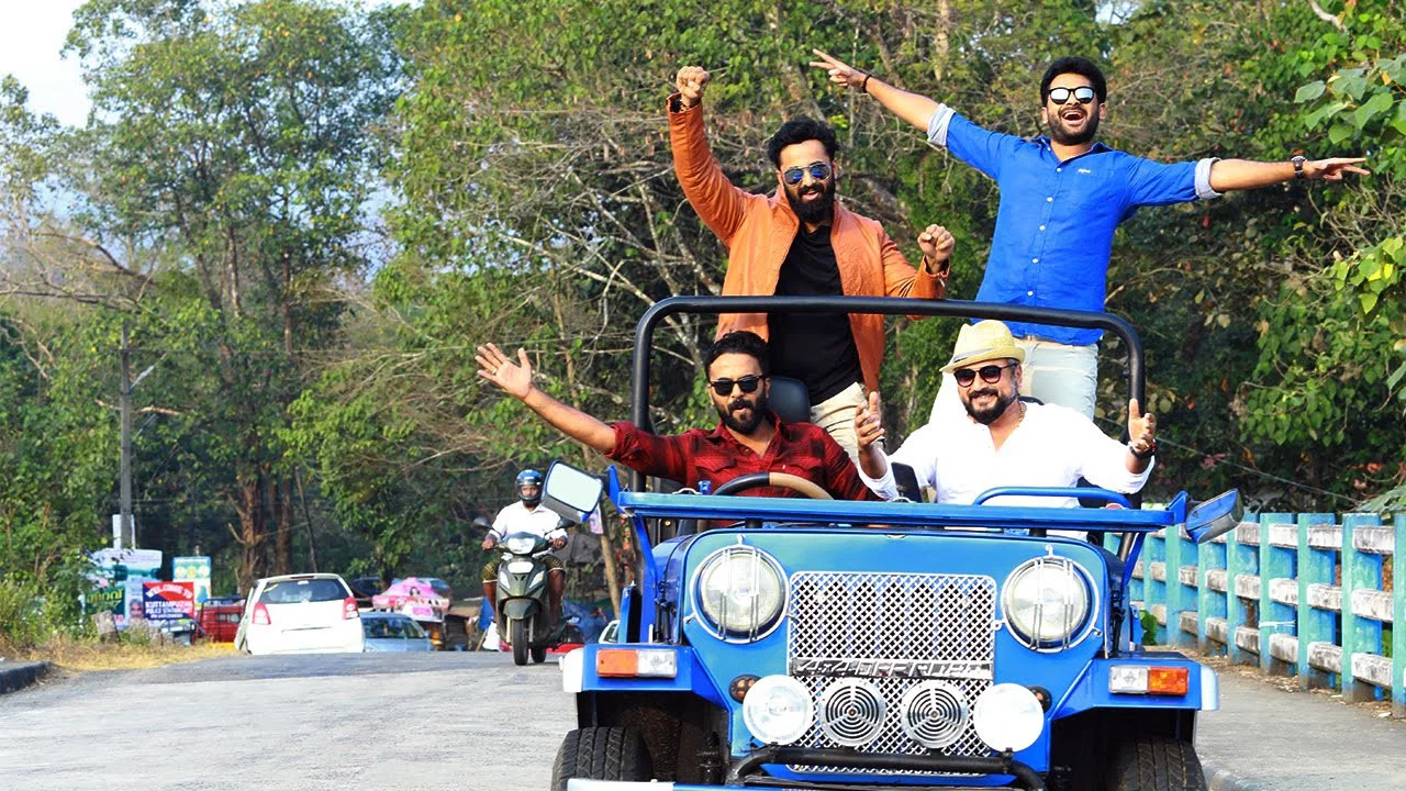 അച്ചായന്&zwj;സ് - 剧照