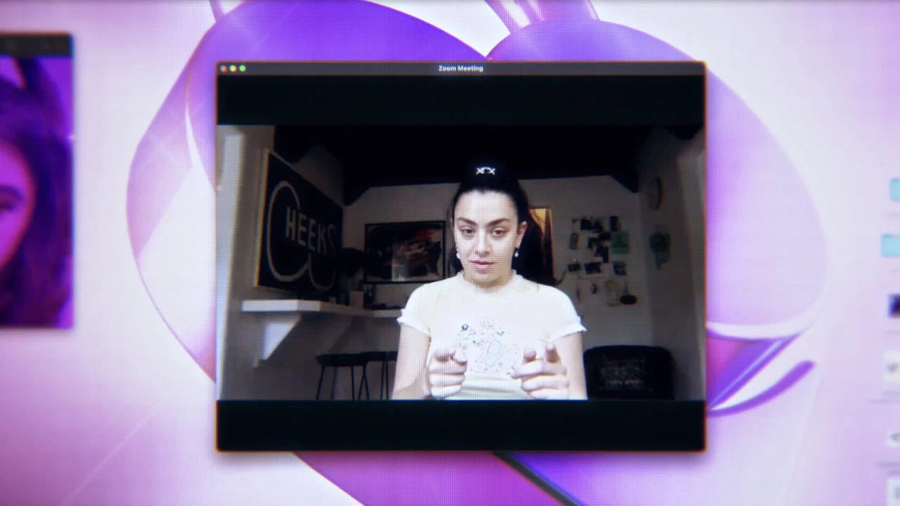 Charli XCX: Alone Together - 剧照