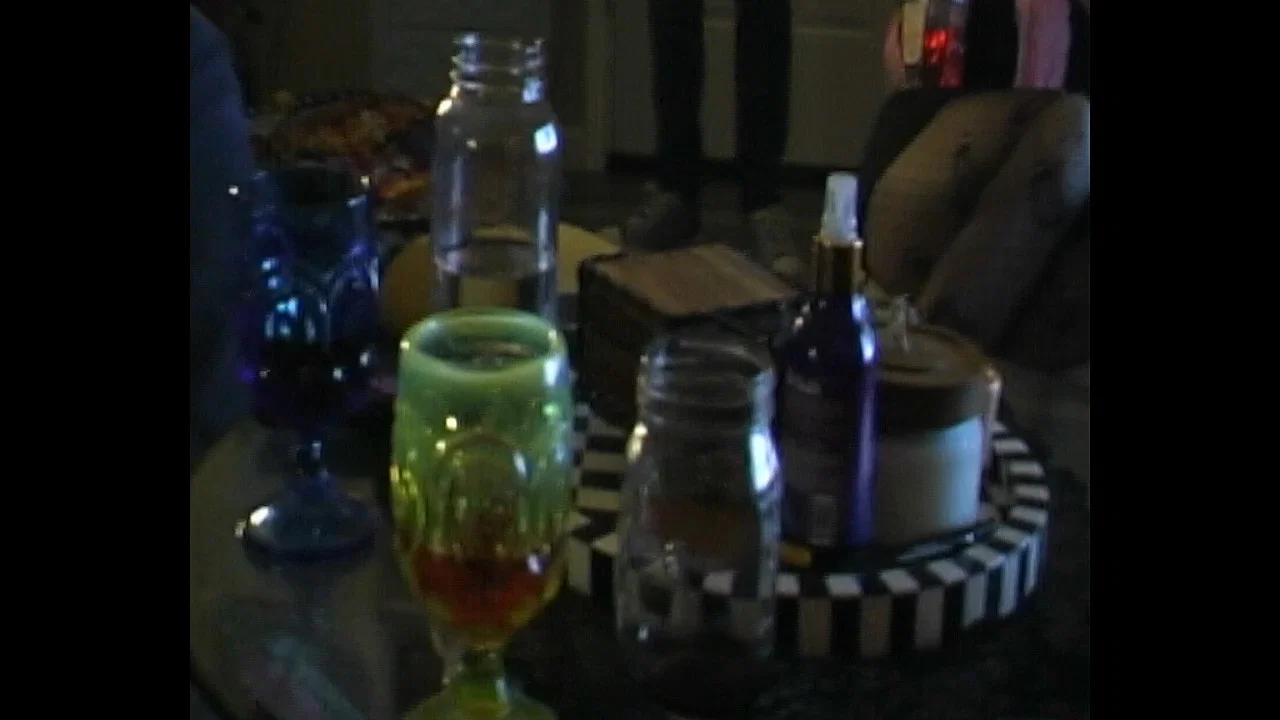 Parker Goes to A Party - 剧照