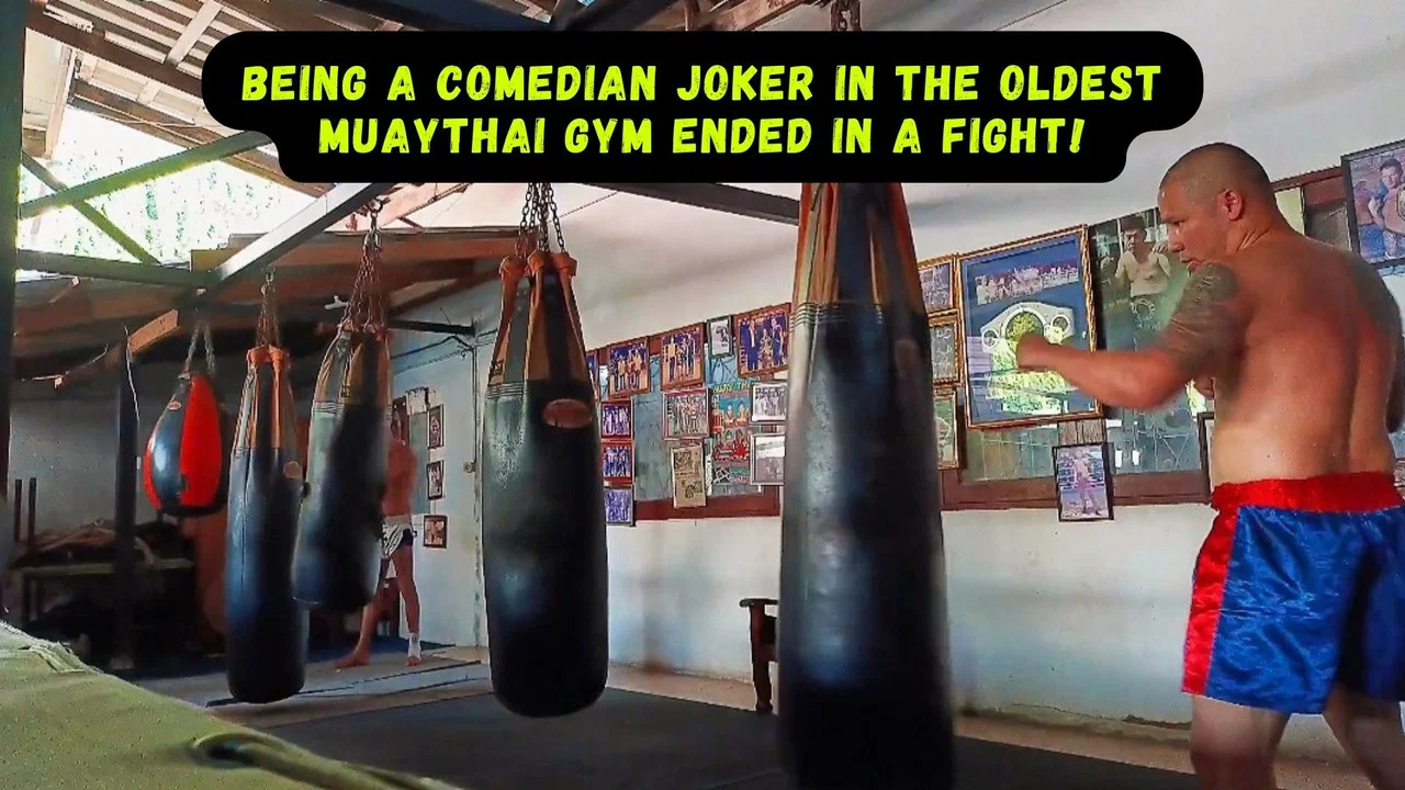 Being a Comedian Joker in the Oldest Muaythai Gym ended in a Fight! - 剧照