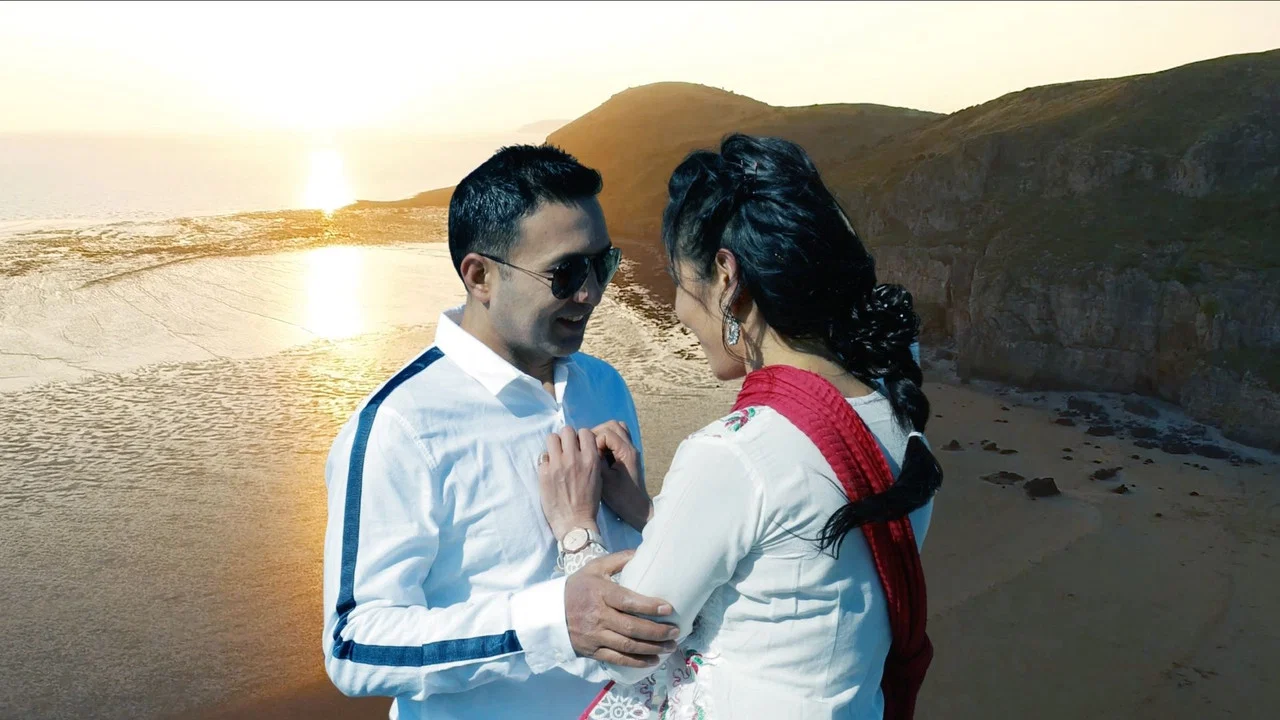 Tujhe Dekhne Se Pehle - 剧照