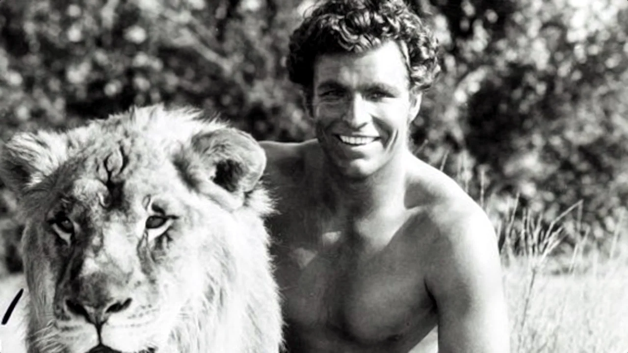 Tarzan the Fearless - 剧照