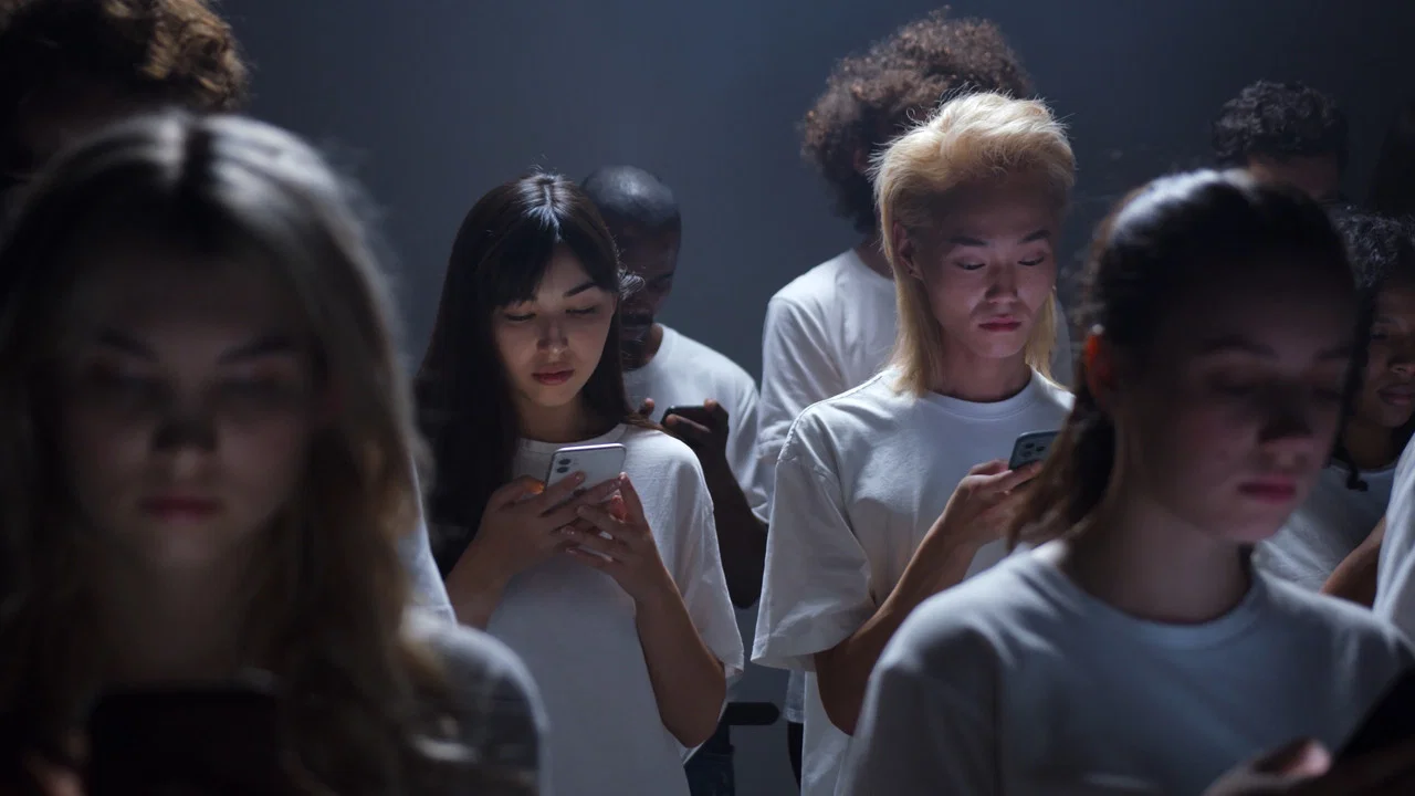Apple: The Trillion Dollar Betrayal - 剧照