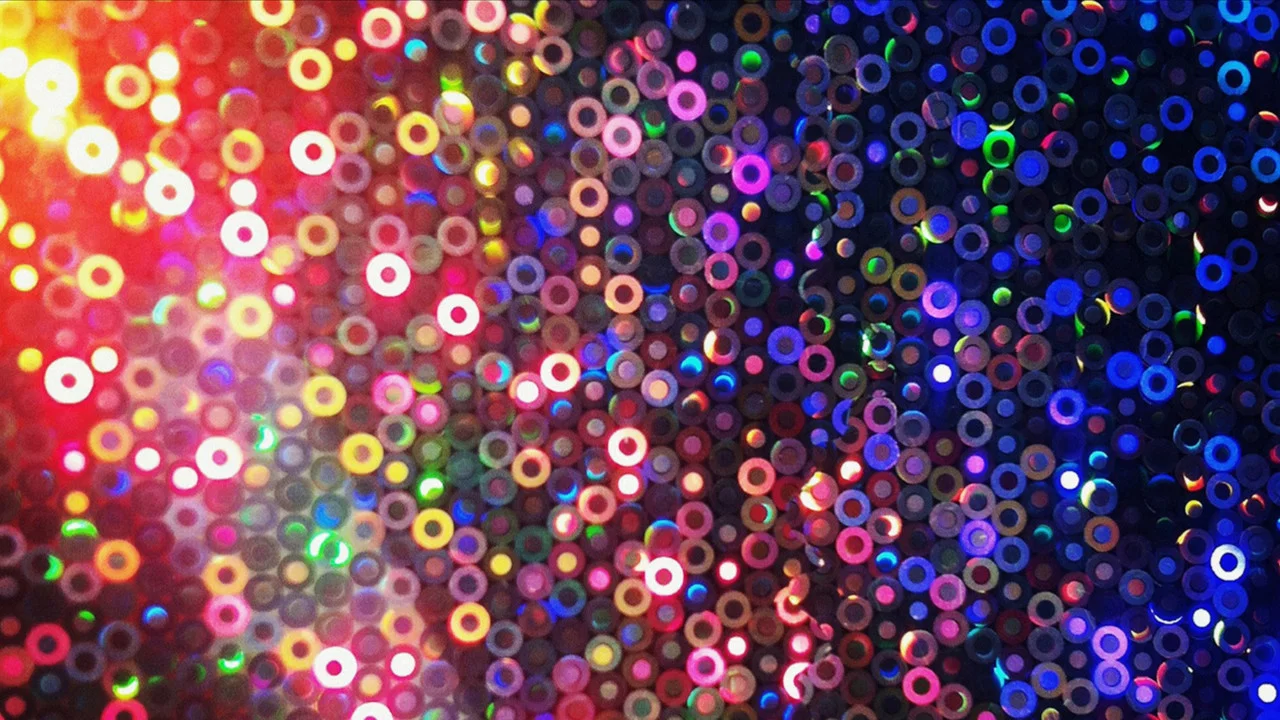 Glistening Thrills - 剧照