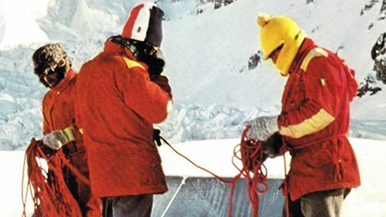 Lyon Premier 8000, Au Gasherbrum II - 8035m - 剧照