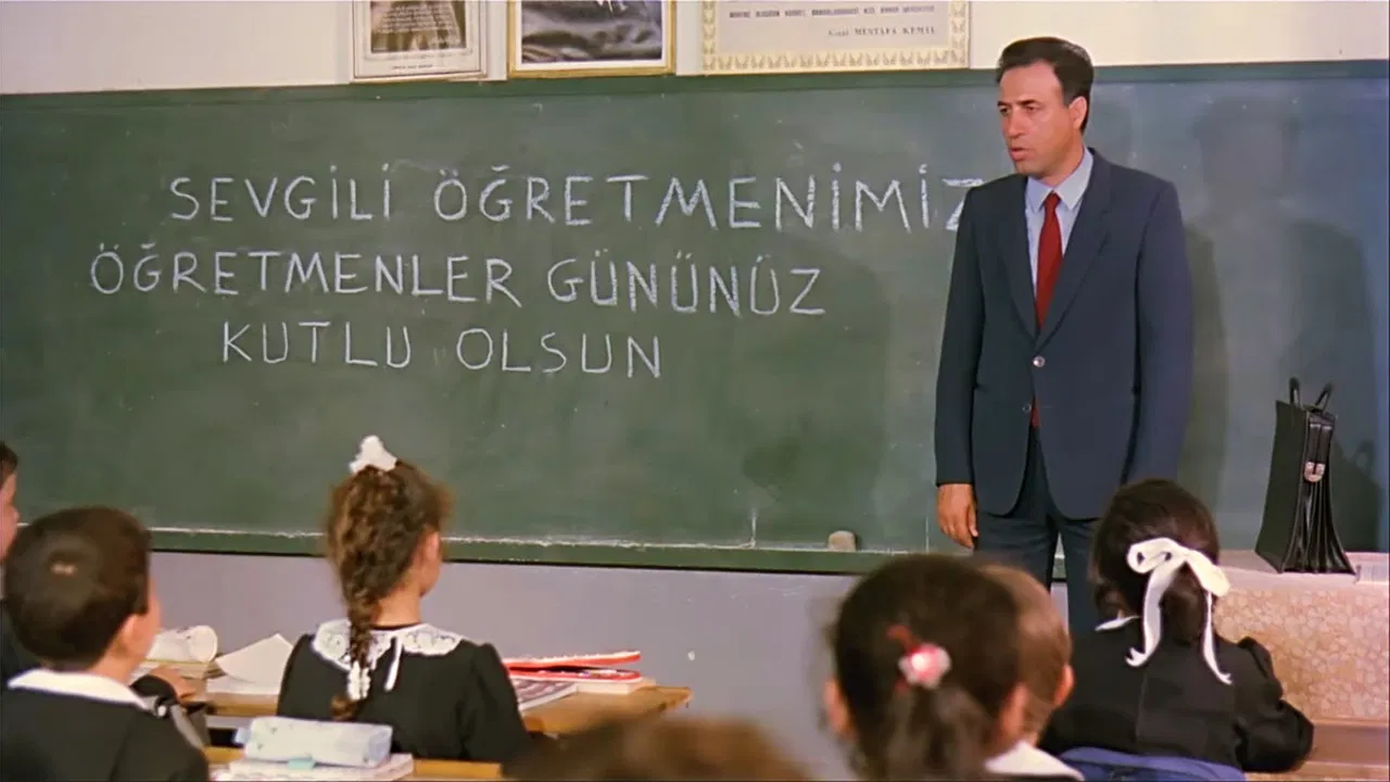 &Ouml;ğretmen - 剧照