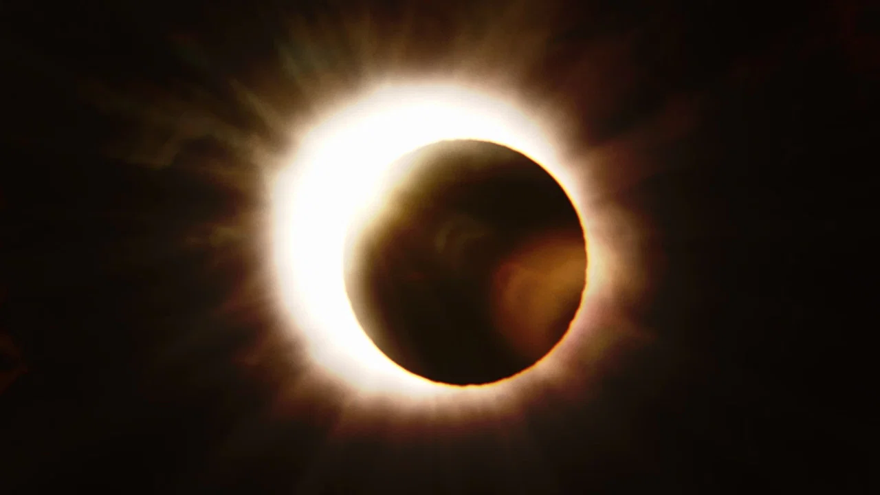Eclipse - 剧照