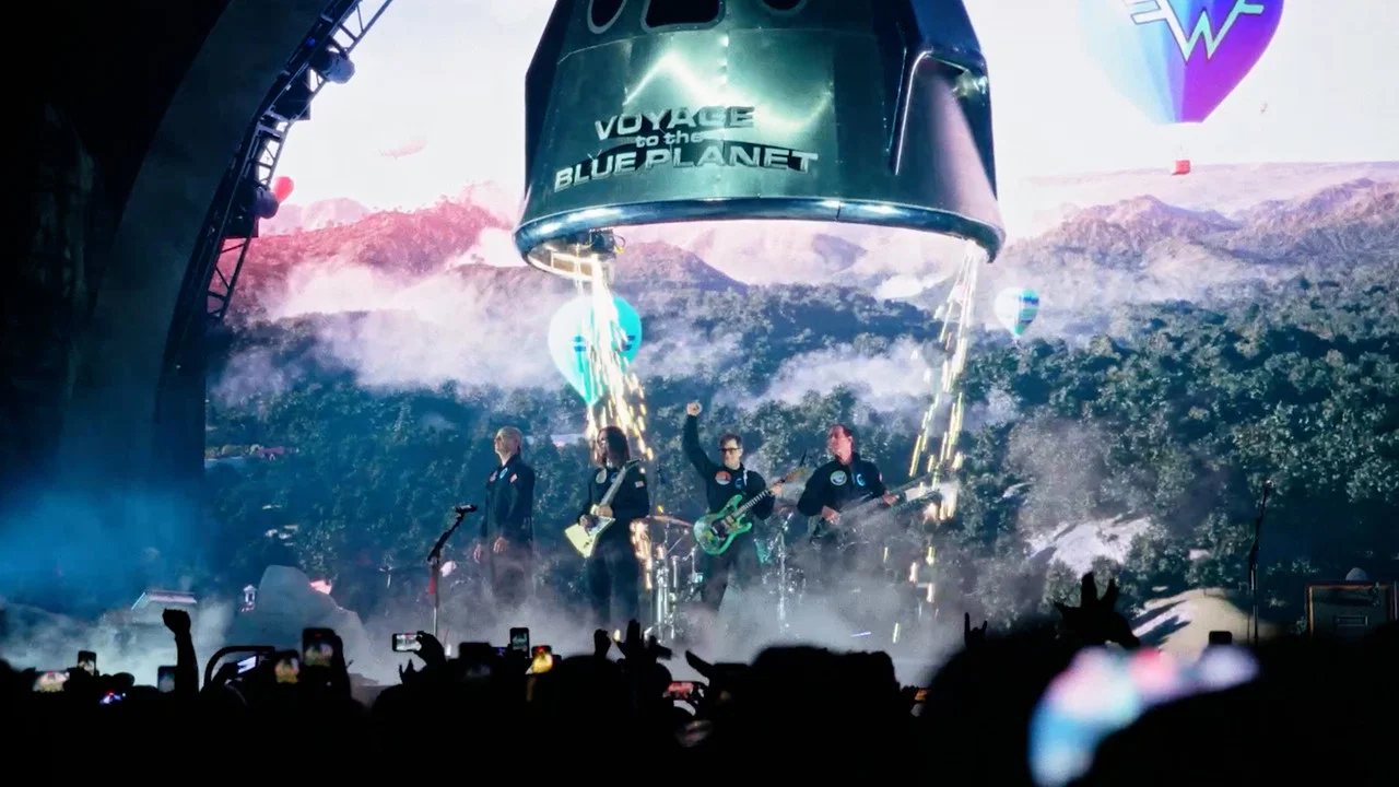 Weezer's Voyage to the Blue Planet: The Concert Film - 剧照